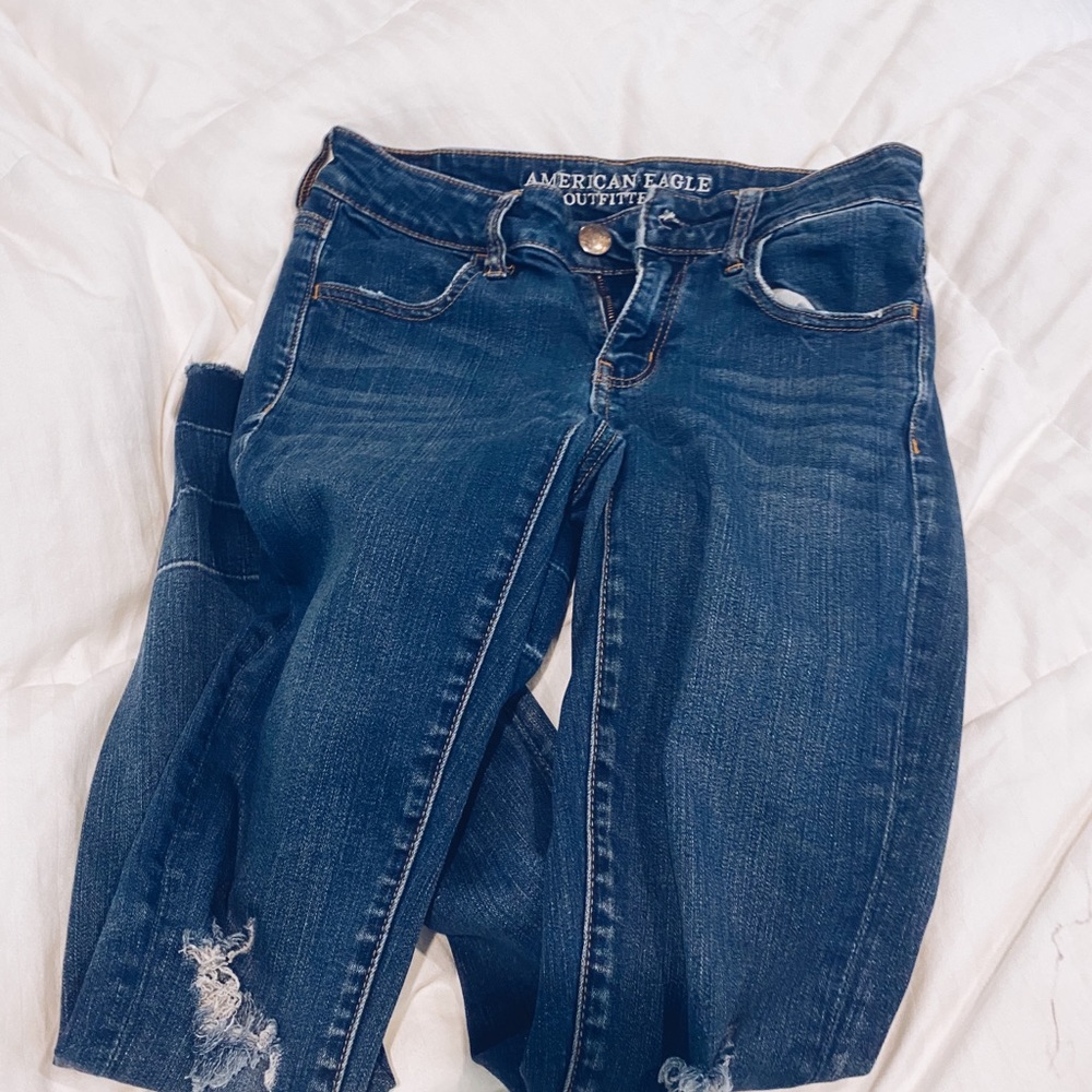 American Eagle distressed jeans